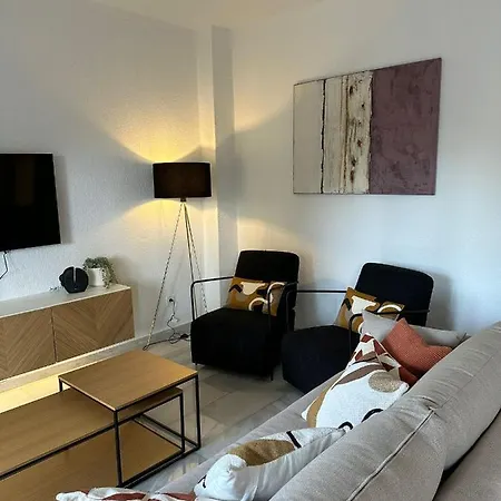 Apartamento - Puerto Banus Playa - Andalucia Del Mar Apartment Marbella
